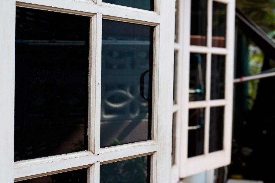 Warning Signs You Need A Replacement Windows in Plymouth Michigan
